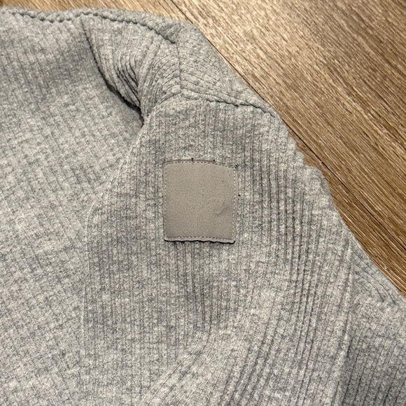 Alo Muse Set - Muse Hoodie & Sweatpants Size Medium - Picture 9 of 12